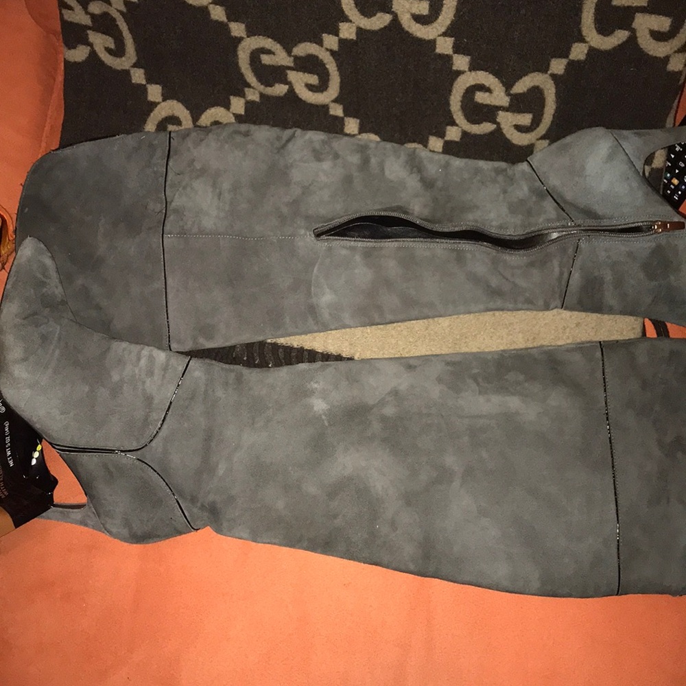 Sharp Suede Boot With Leather Trim...👀👀